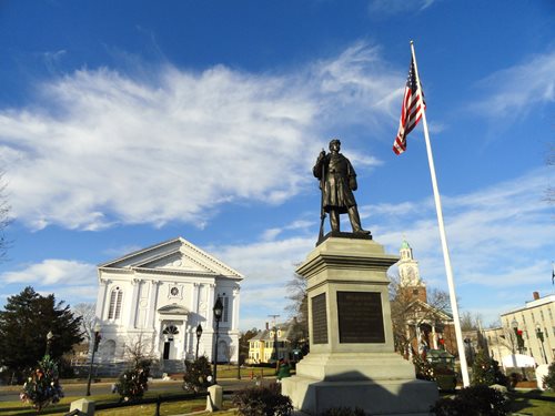 An image of the Soldier's Monument on Woburn Common in Woburn, Massachusetts
